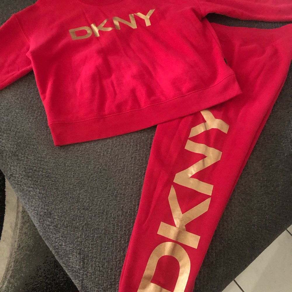 DKNY Women’s sweats. wore once